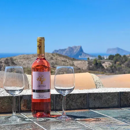 Beautiful With Sea And Mountain Views *
