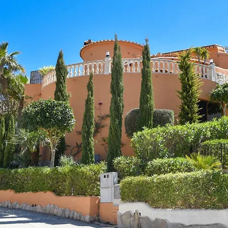 Villa Beautiful With Sea And Mountain Views *
