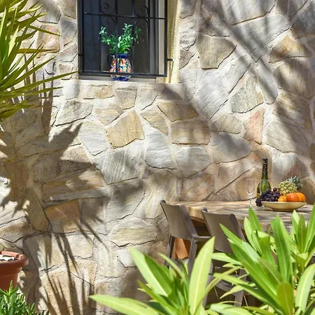 Villa Beautiful With Sea And Mountain Views *